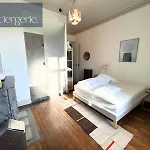 A Louer Au Sein D'une Auberge- Maillochon- Gare - - Szálloda *