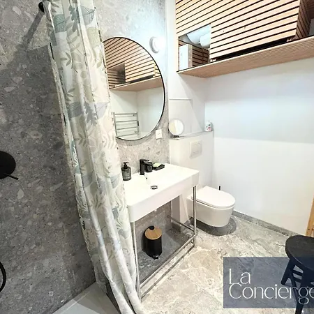 A Louer Au Sein D'une Auberge- Maillochon- Gare - - 酒店 普瓦捷