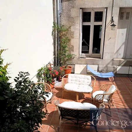 酒店 A Louer Au Sein D'une Auberge- Maillochon- Gare - - 普瓦捷