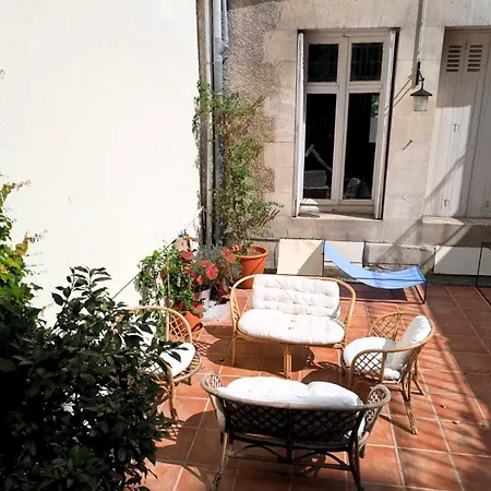 A Louer Au Sein D'une Auberge- Maillochon- Gare - -