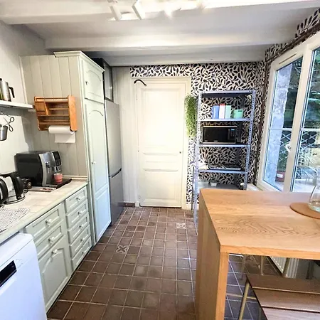 Otel A Louer Au Sein D'une Auberge- Maillochon- Gare - - *