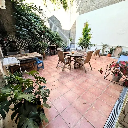 Hotel A Louer Au Sein D'une Auberge- Maillochon- Gare - -