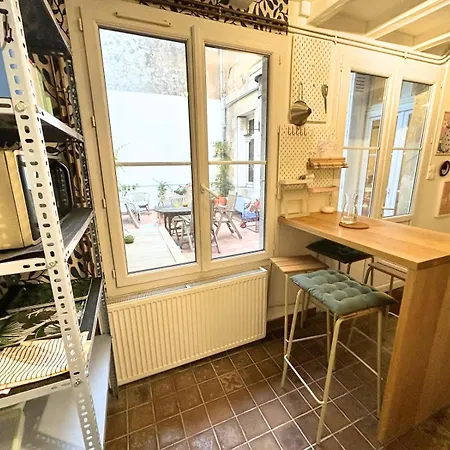 Hotel A Louer Au Sein D'une Auberge- Maillochon- Gare - -