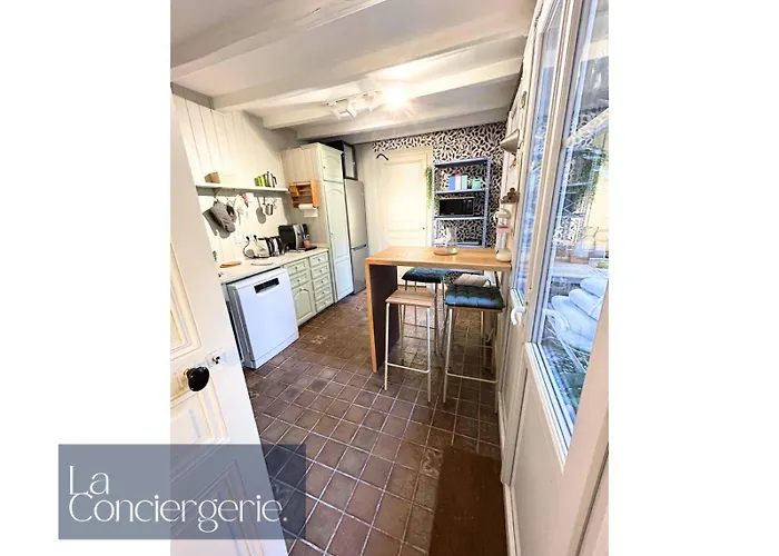 Hotel A Louer Au Sein D'une Auberge- Maillochon- Gare - - Poitiers