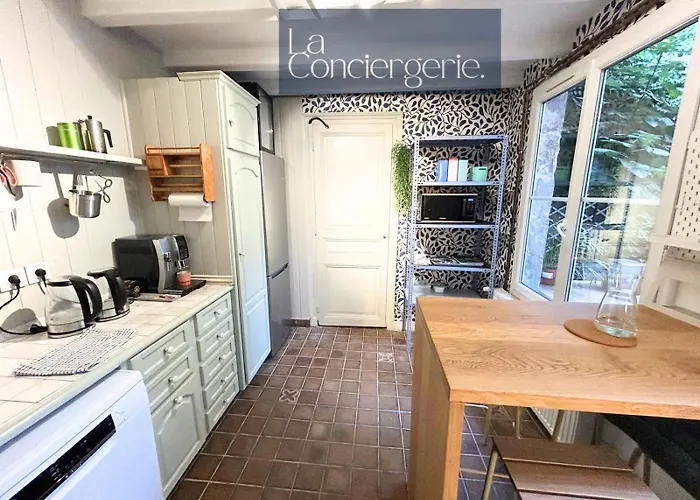 Hotel A Louer Au Sein D'une Auberge- Maillochon- Gare - - Poitiers