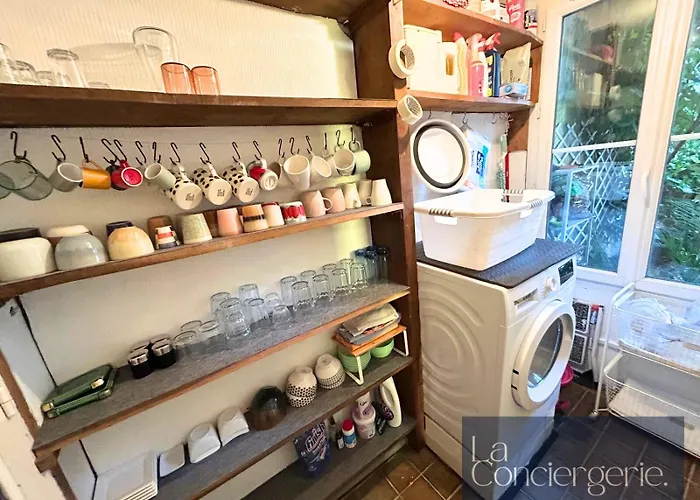 A Louer Au Sein D'une Auberge- Maillochon- Gare - - Hotel Poitiers